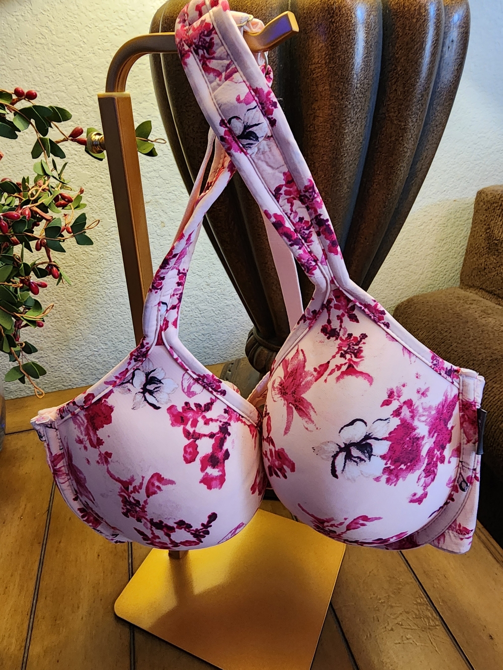 Vince Camuto Pink & Magenta Floral Underwire Bra